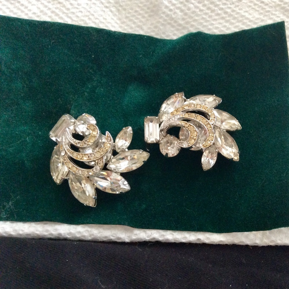 Weiss emerald/diamond/round cut Swoosh Earrings